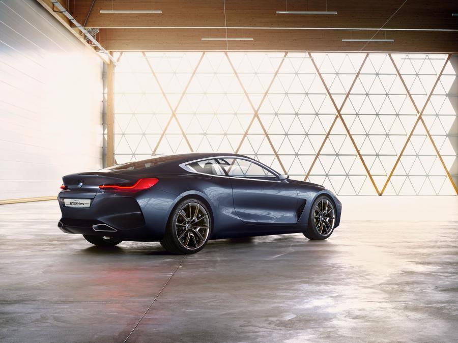  BMW Concept 8-Series 2017 года  (фото 7 из 69)